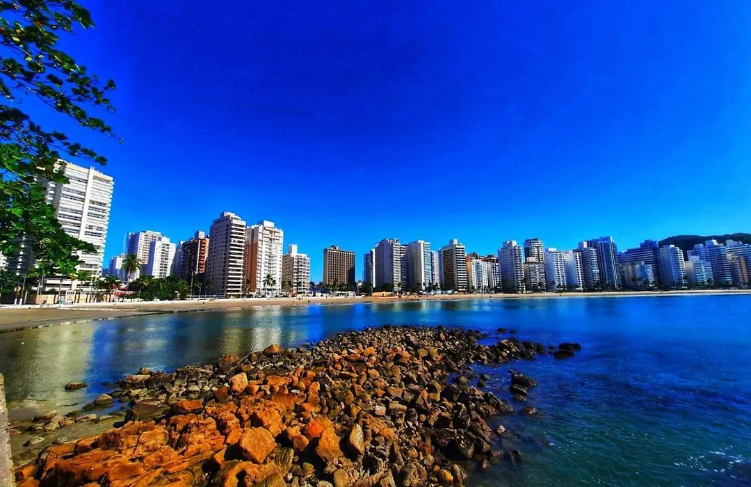 Suíte 300 Pitangueiras Guarujá-1
